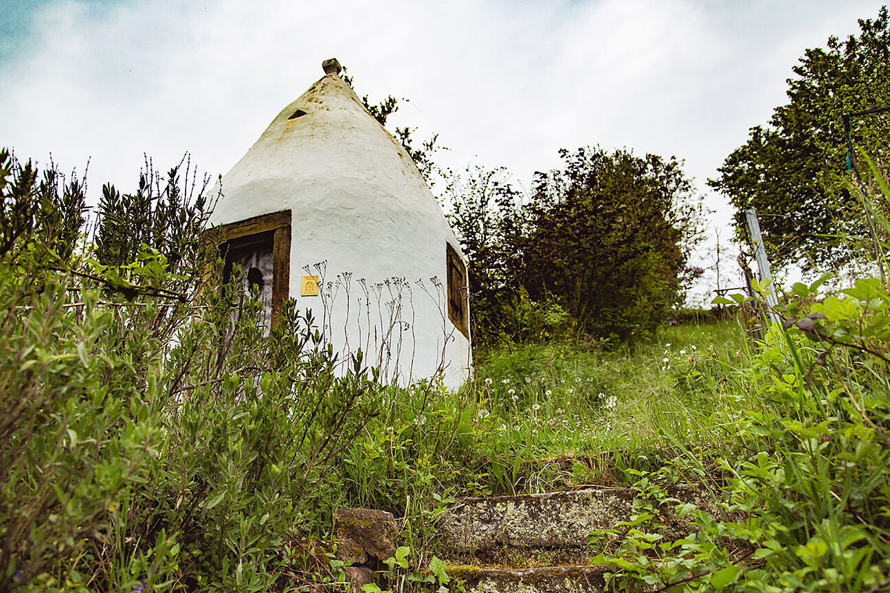 White trullo vineyard hut in Rheinhessen, Germany